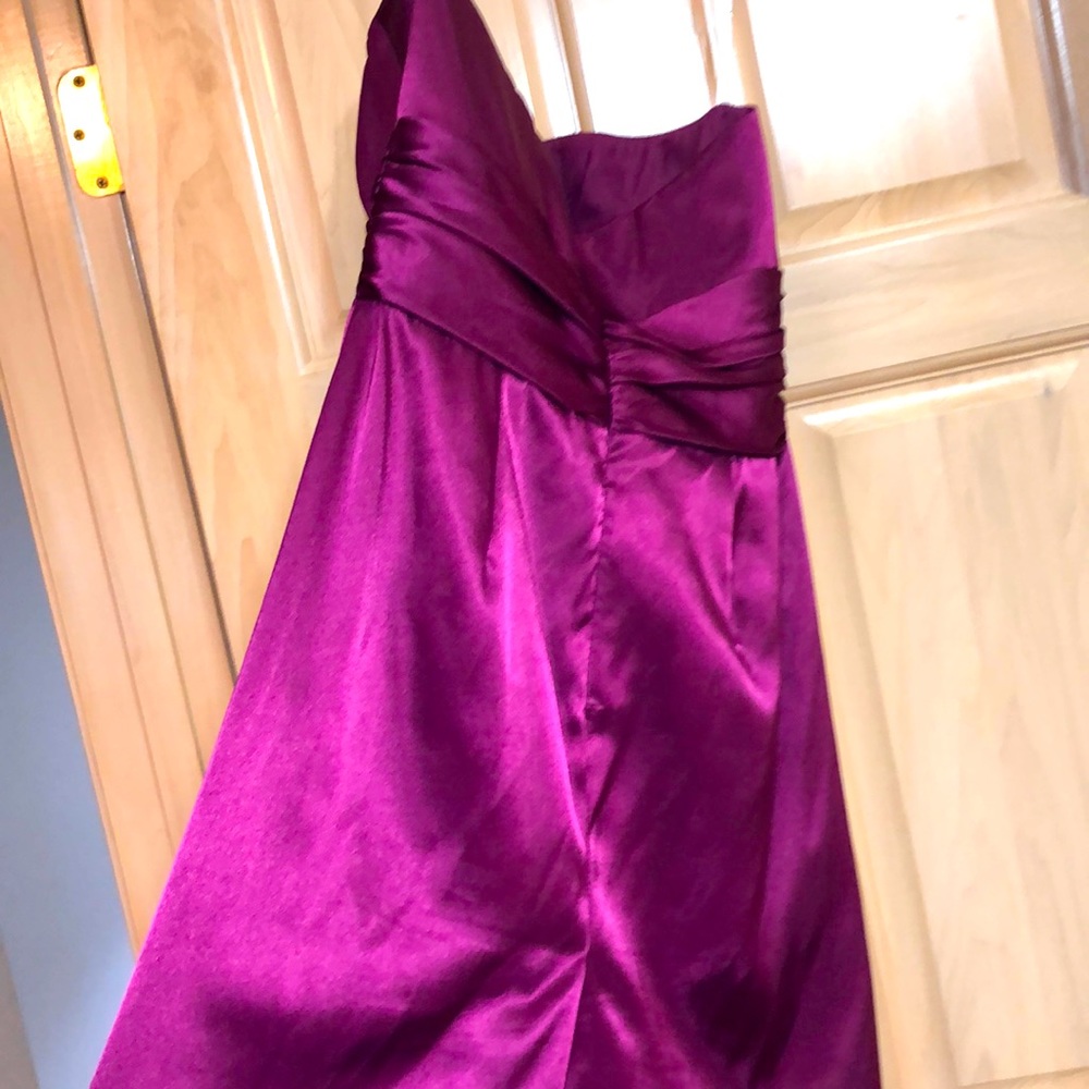 Worn once! Cute wedding dress with pockets.